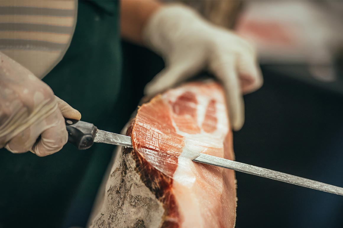 Delicatessen and Cheese Manager | Mayrand Anjou